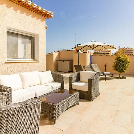 Holiday home Awesome In With Swimming Pool *