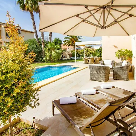 Holiday home Awesome In With Swimming Pool